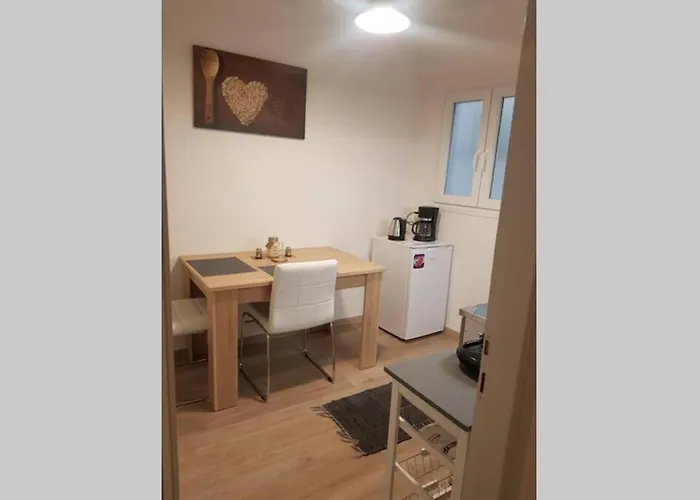 Modern Elegant Next To Mon Repo Apartment Corfu (city)