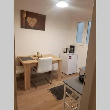Modern Elegant Next To Mon Repo Apartment Corfu (city)